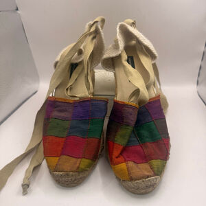 Women's Valerie Stevens Espadrilles Size 8 Multi-color raw silk